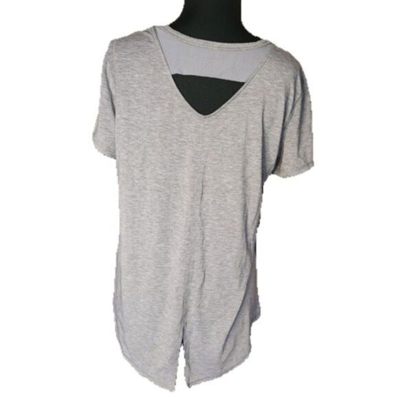 UNDER ARMOUR WOMENS TSHIRT M - Picture 3 of 4